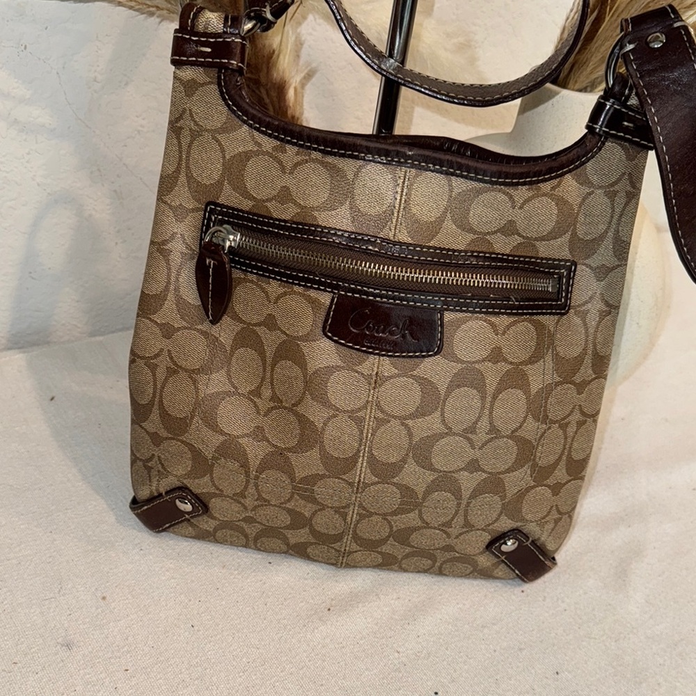 Coach Black Leather Shoulder Bag with Signature Design